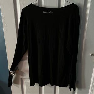 Victoria’s Secret scoop neck shirt 🥰